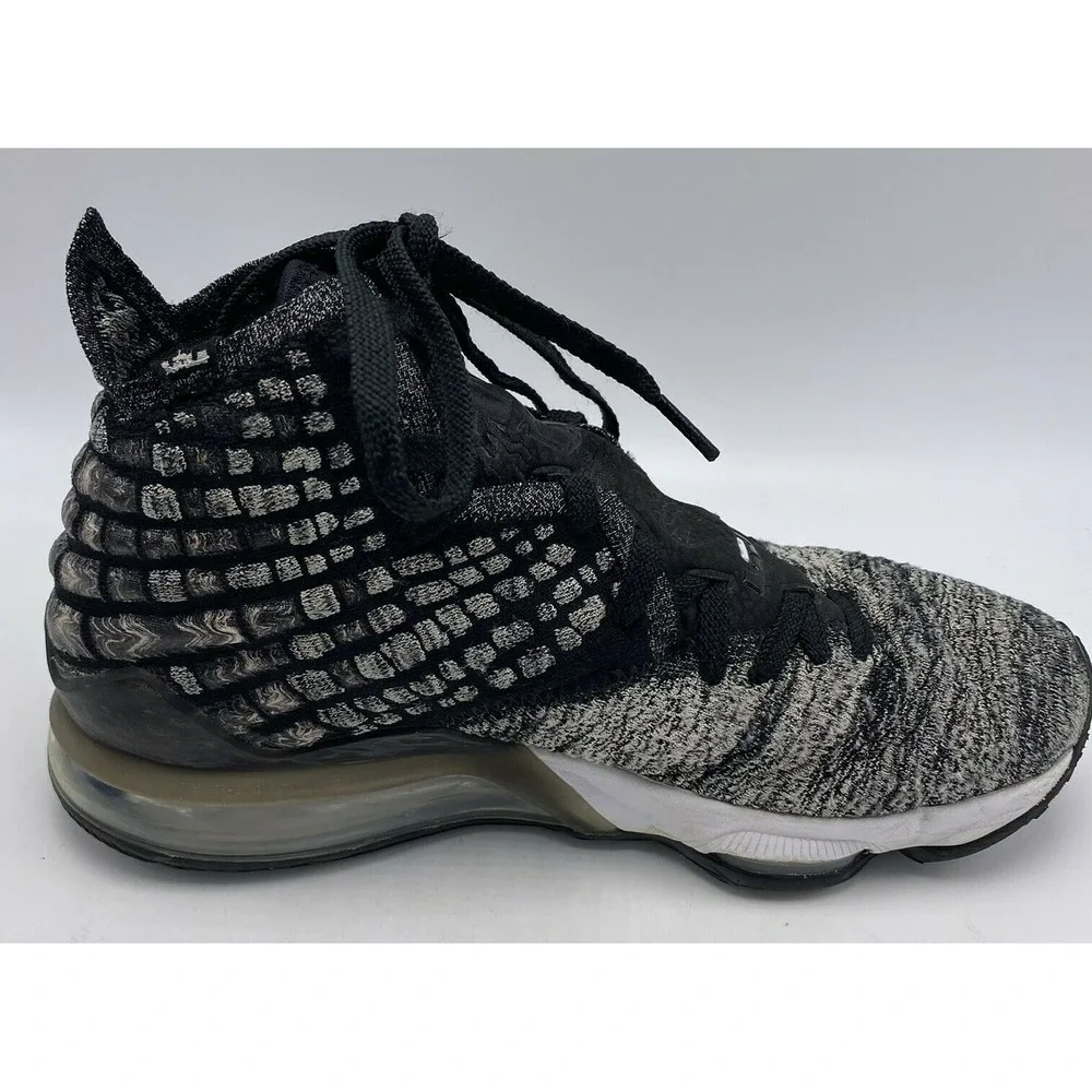Nike Lebron XVII 17 Basketball Shoes Mens 8 Black White Oreo BQ3177-002